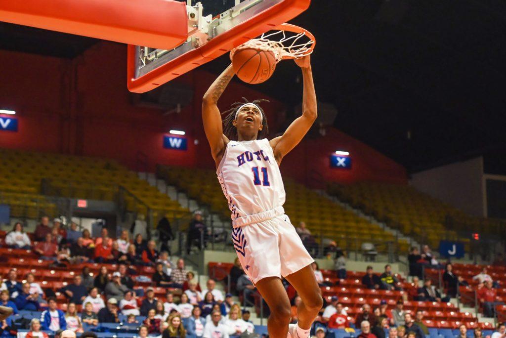 Roundup: Men’s basketball upended by Trojans