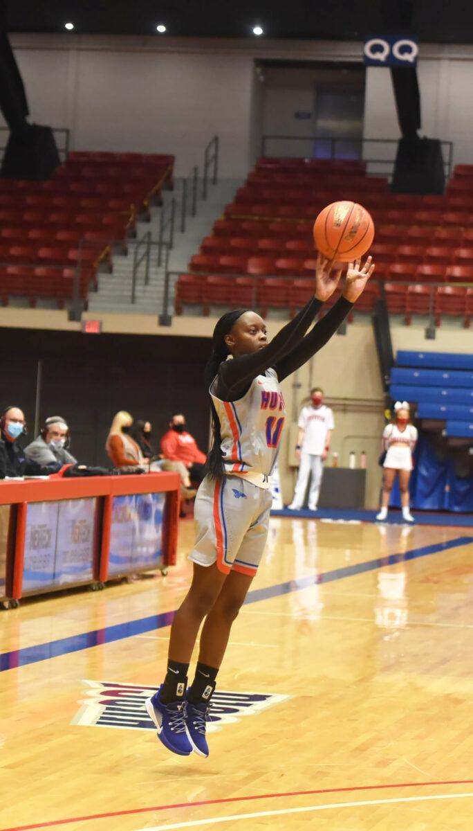 Sports roundup: Blue Dragon women's basketball wins a thriller with Seward County