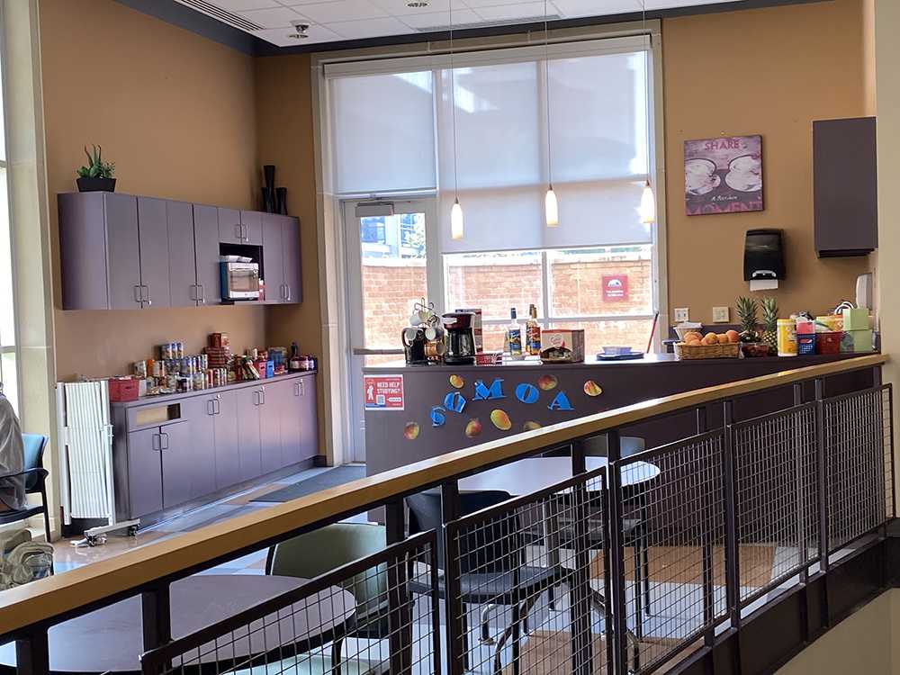 Food pantry gives hungry, hungry Blue Dragons chance to stay fed