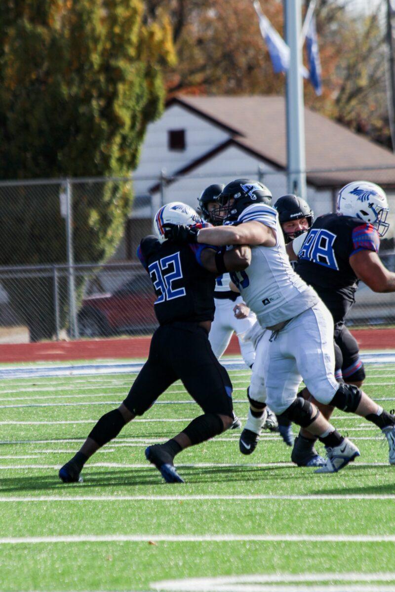 Daniel Brown leads strong Blue Dragons defensive effort against Iowa Western