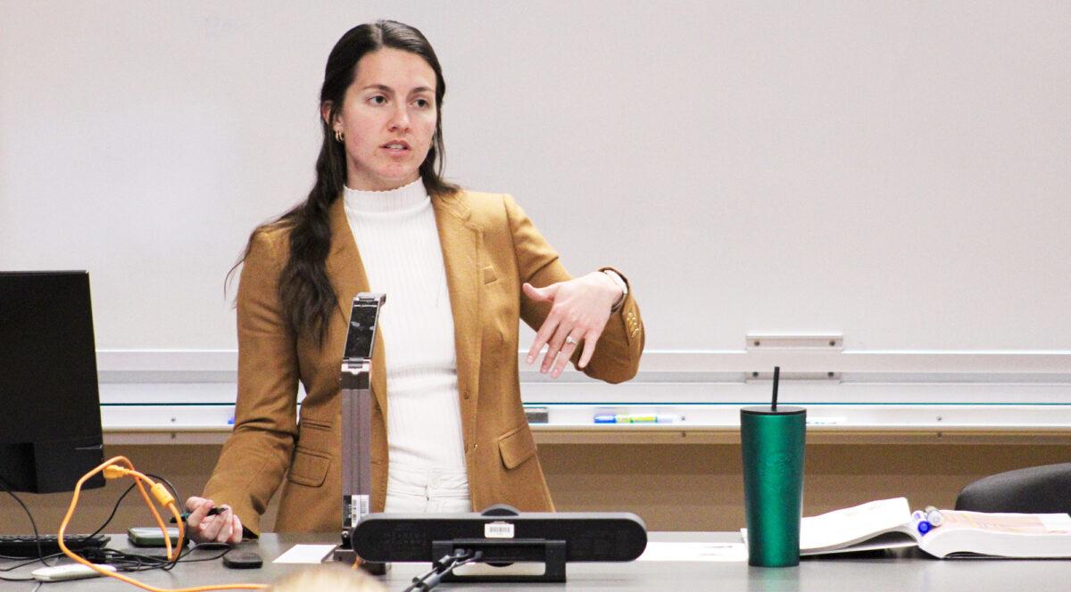 HutchCC biology instructor Kristen Price gives a lecture during a class this semester at Smith Science Center. Photo by Keaton Wetschensky